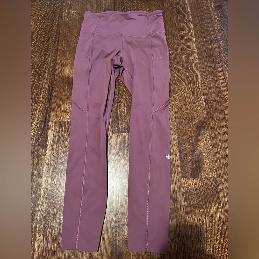 LuluLemon wunder under leggings with pockets 28’